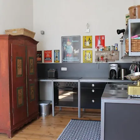 In Mit Terrasse Semesterbostad *