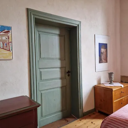 In Mit Terrasse Semesterbostad *